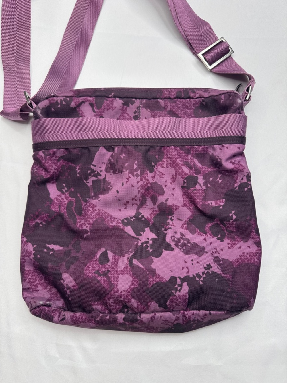 The North Face Purple camo Print Shoulder Bag messenger crossbody cross body - Picture 5 of 9